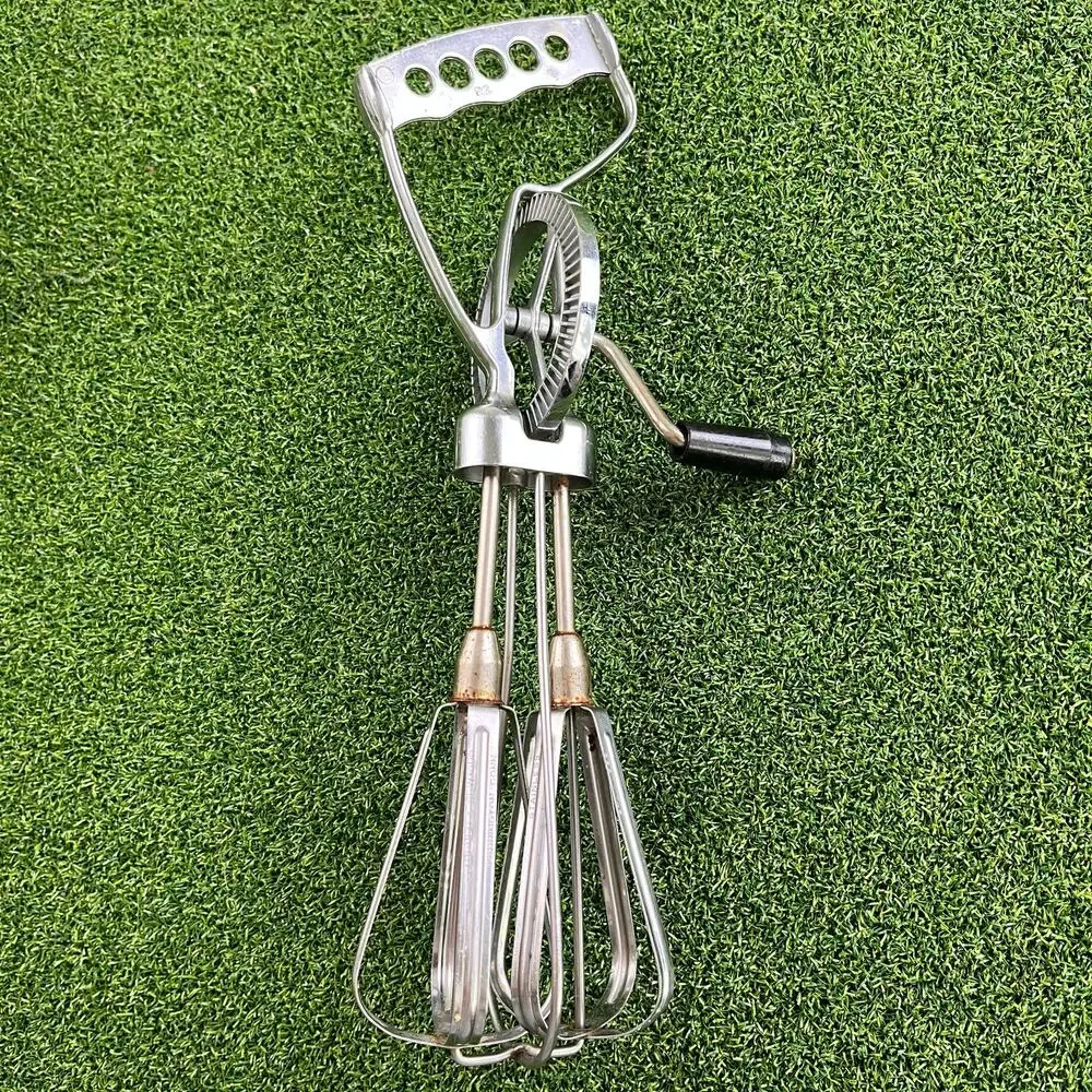 Vintage Maynard Hand Crank Egg Beater Hand Mixer